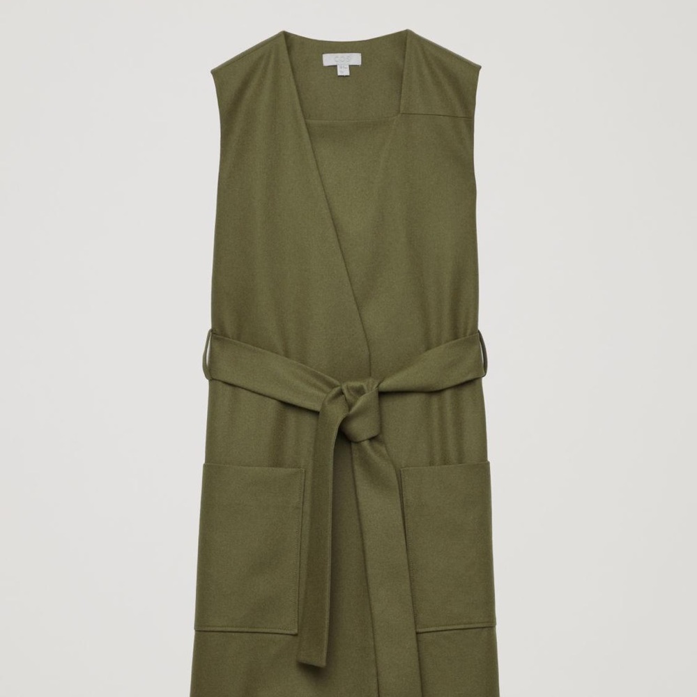 NWT SLEEVELESS WRAP DRESS WITH BELT IN GREEN